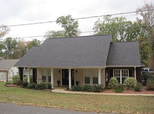 317 Pearce Rd, Pineville, LA 71360