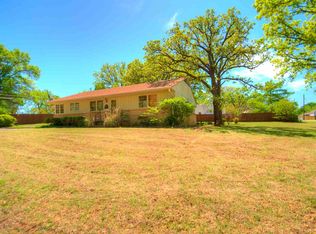 1300 6th St, Pawnee, OK 74058