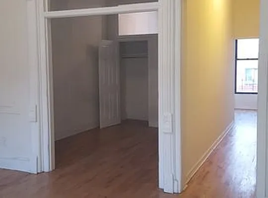 Rented by Move NYC Real Estate LLC | media 10