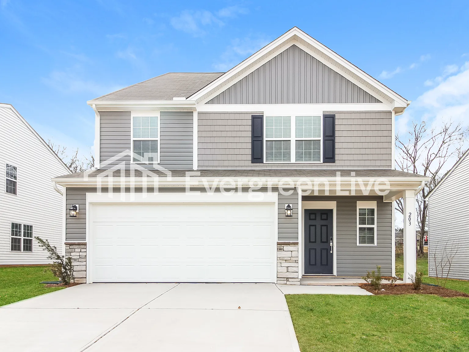 5 bed, 2.0 bath, 2307 sqft, $2,145 — Photo 2