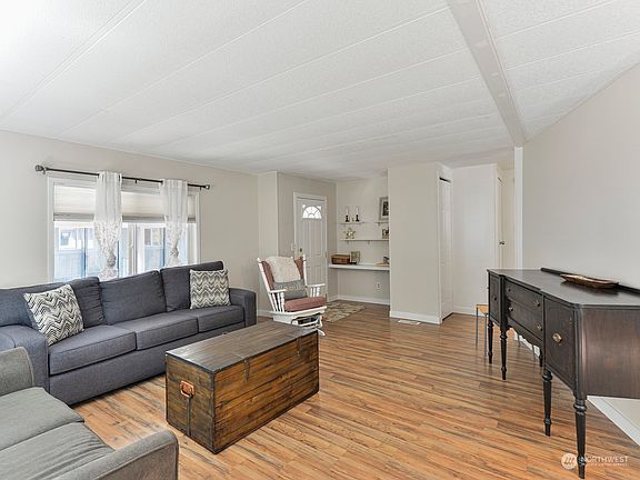5th image of 4248 A Street SE #610