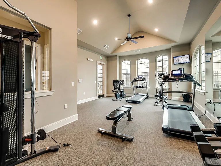 Majors Place — Photo 17