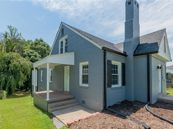 1423 Richardson Dr, Reidsville, NC 27320