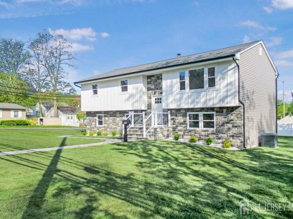 156 Cliffwood Ave