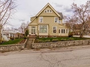 70 Fairmount St, Lowell, MA 01852