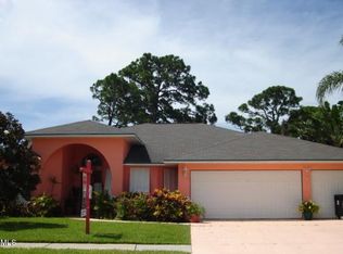 1002 Harbor Pines Dr, Merritt Island, FL 32952