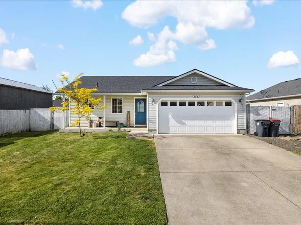 3853 Avenue E, White City, OR 97503