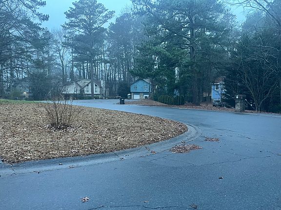 5th image of 2601 Foxwood Pl SW