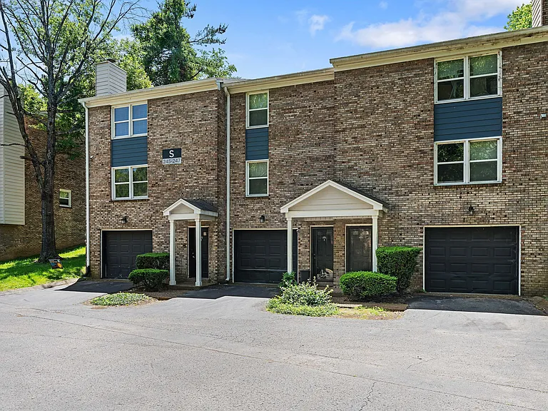 Avana South Oaks — Photo 20
