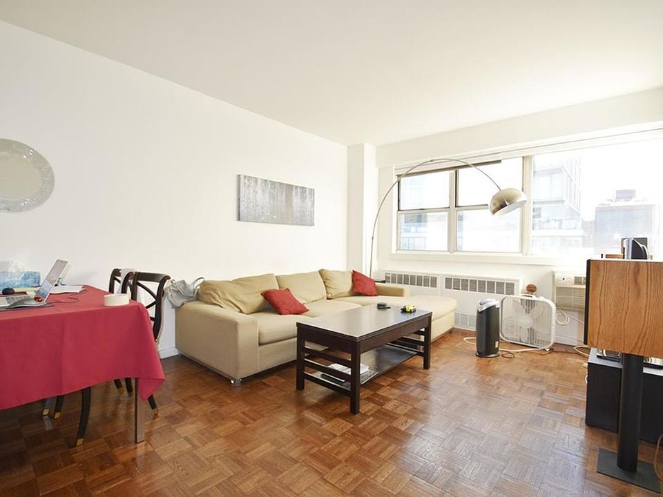 1st image of 105 3rd Ave #17A