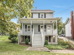 334 Palmer Hill Rd, Riverside, CT 06878