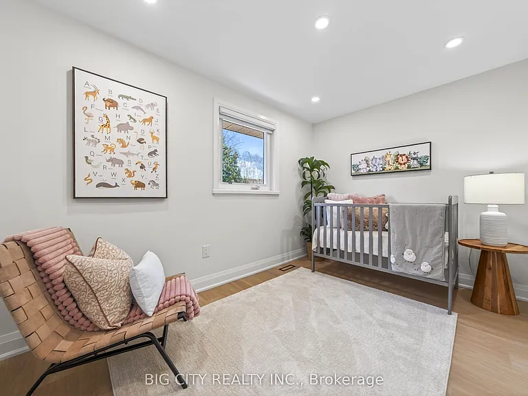 26 Carondale Cres — Photo 26