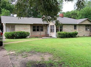 198 E Beech St, Cochran, GA 31014