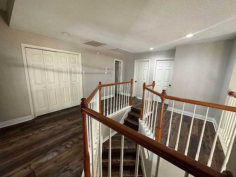 4907 Greenriver Valley Dr — Photo 13
