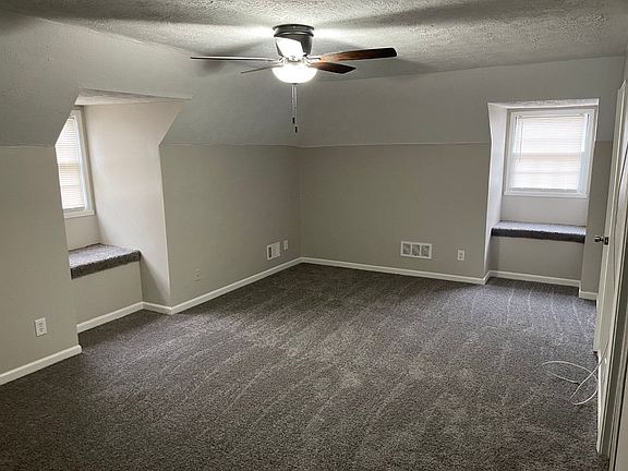 5th image of 859A Park Pl NE