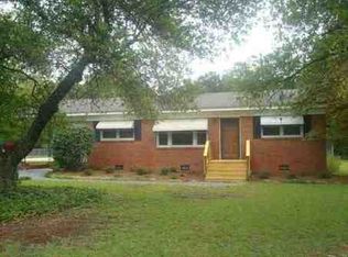 316 Mount Calvary Rd, Dillon, SC 29536
