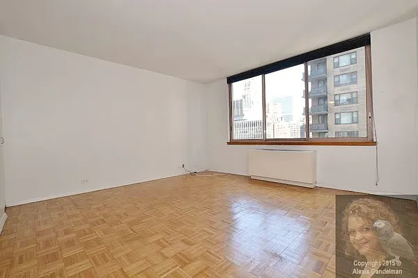 Rented by New York Residence | media 39