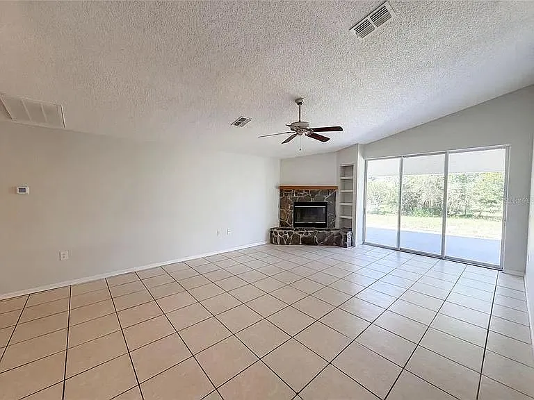 8373 Pinewood Ave — Photo 14