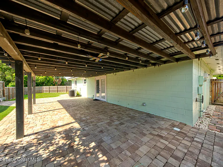2610 Via Napoli Ct — Photo 29