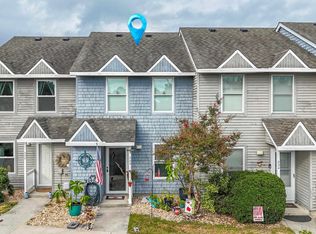 222 W Kitty Hawk Rd, Kitty Hawk, NC 27949