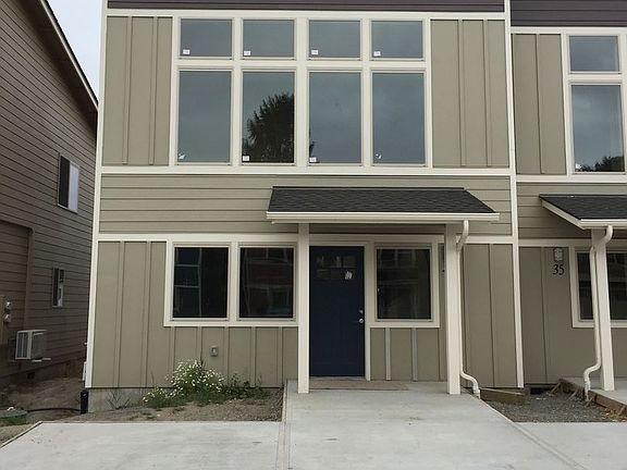 2nd image of 33 Westpointe Dr