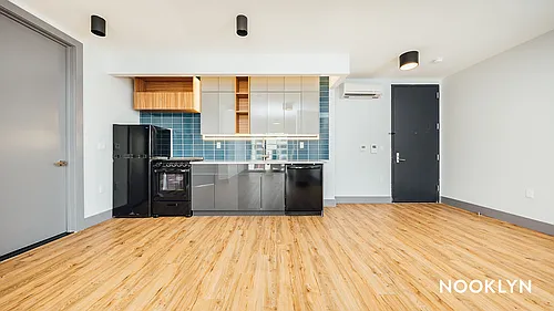 210 Parkville Ave Photo 1