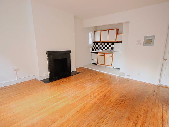 2nd image of 153 W 10th St APT 3