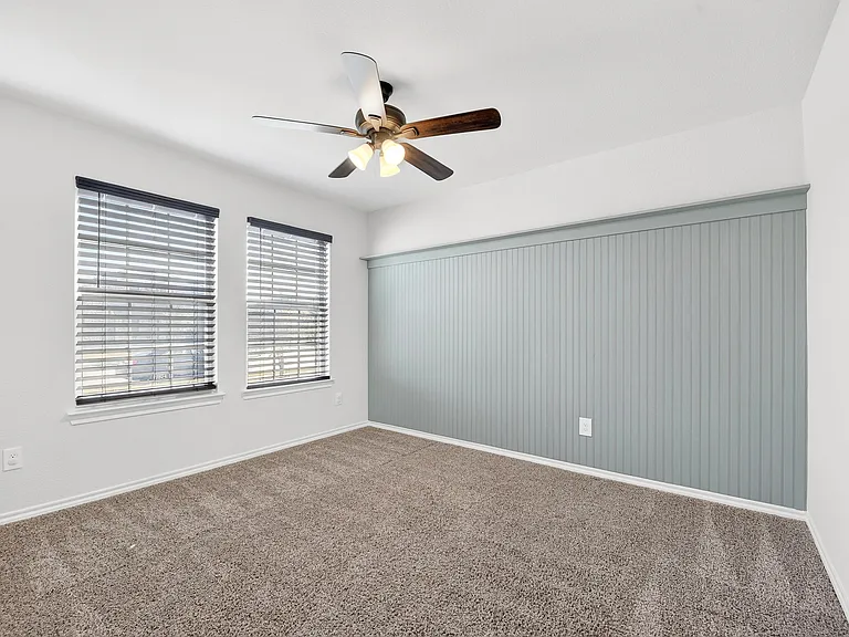 114 Harvard Blvd — Photo 18