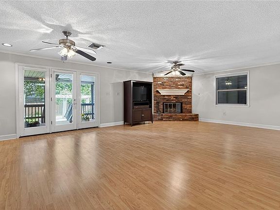 5th image of 1309 Aztec Ave