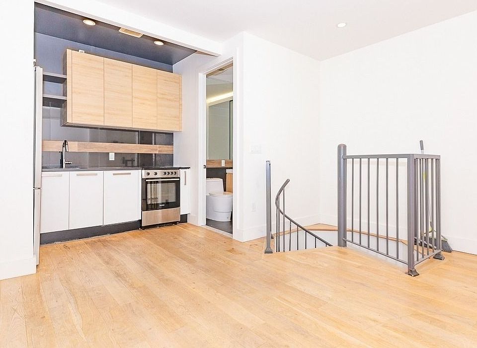 1st image of 246 Johnson Ave APT 3C