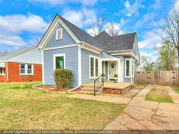 3 bed, 1199 sqft, $1,395 — Photo 2