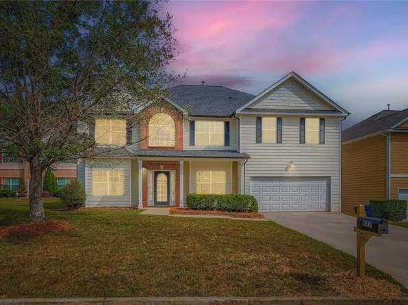 617 Maltese Dr, Atlanta, GA 30349