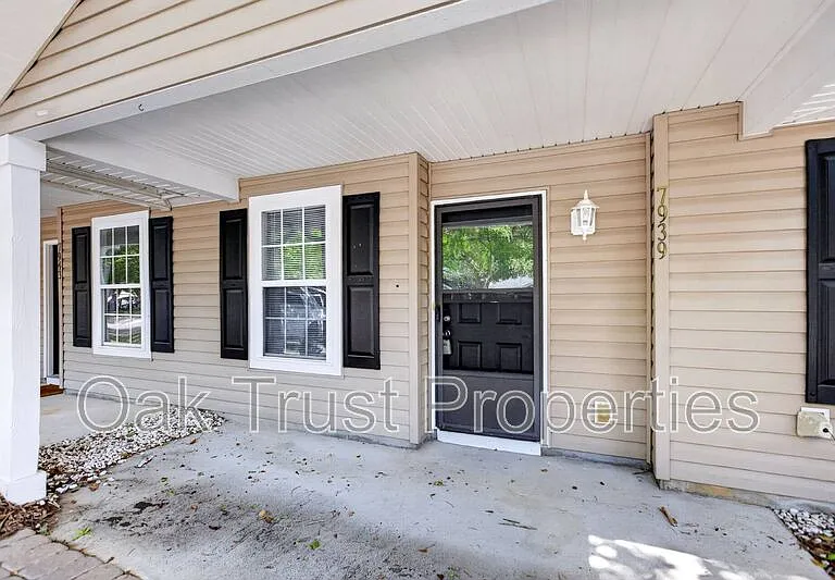 7939 Vermont Rd — Photo 4