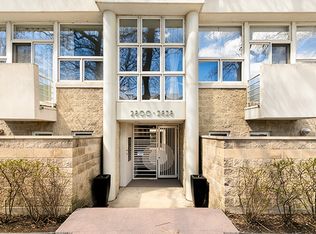 2826 N Talman Ave, Chicago, IL 60618
