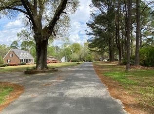 3305 Countrywood Ln, Greenville, NC 27858