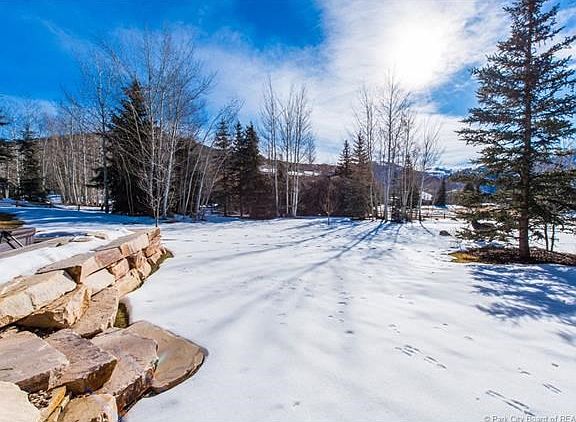 5th image of 2700 Telemark Dr