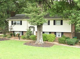 5310 Nestleway Dr, Clemmons, NC 27012