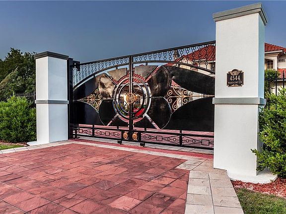 3rd image of 4544 Mahogany Ln