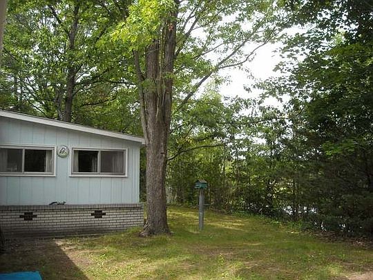 4th image of 3470 N Branch Dr