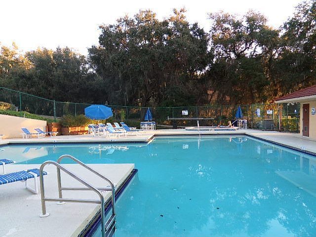 community pool/spa