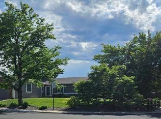 2707 S Richfield St, Aurora, CO 80013