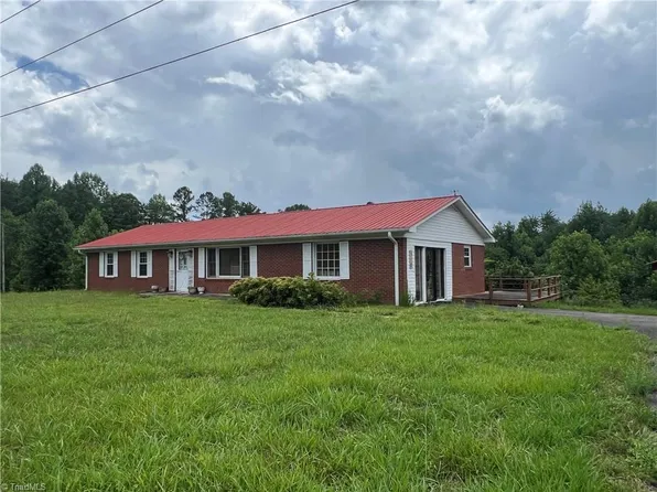 310 Prison Camp Rd, Dobson, NC 27017