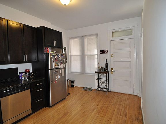 5th image of 2218 W Chicago Ave Ste 3r