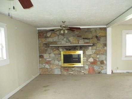 4th image of 3795 W 600 N