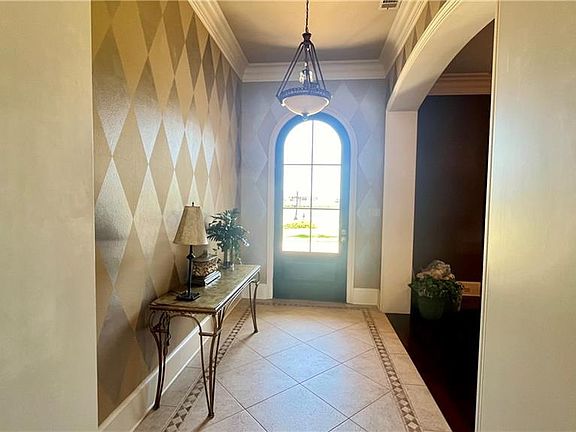 5th image of 2236 Sunset Blvd