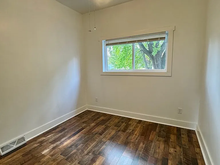 308 N Elm St — Photo 19
