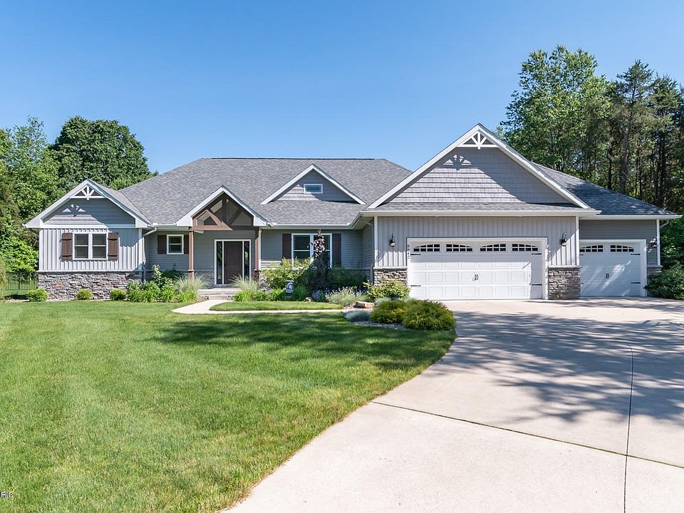 1st image of 8842 Mountain Pine Ln