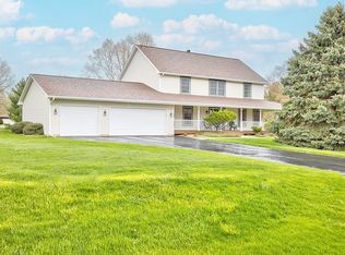 2304 Mi Kevince Trl, Belvidere, IL 61008
