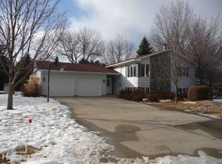 111 Adams Ave, Volga, SD 57071