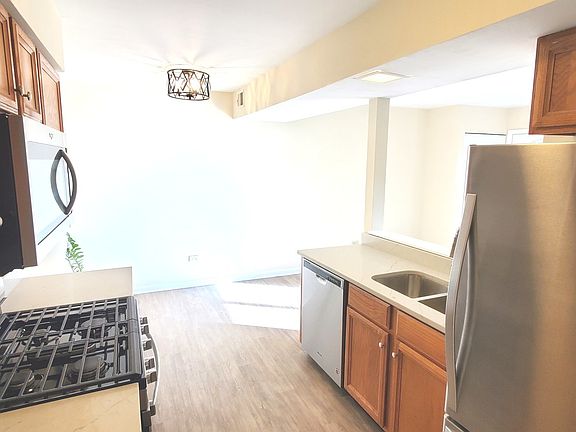 4th image of 1307 Fall Ct